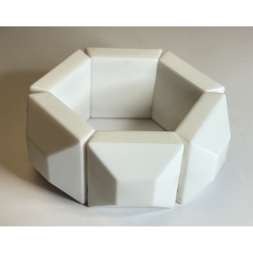 Vintage 1980s White Geometric Acrylic Stretch Bracelet Chunky Statement